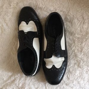 Brentano Black and White Oxford Dress Shoes